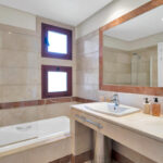 Apartamentos de 3 dormitorios en venta en Bahía de Marbella – R5304808 Apartamentos de 3 dormitorios en venta en Bahía de Marbella – R5304808