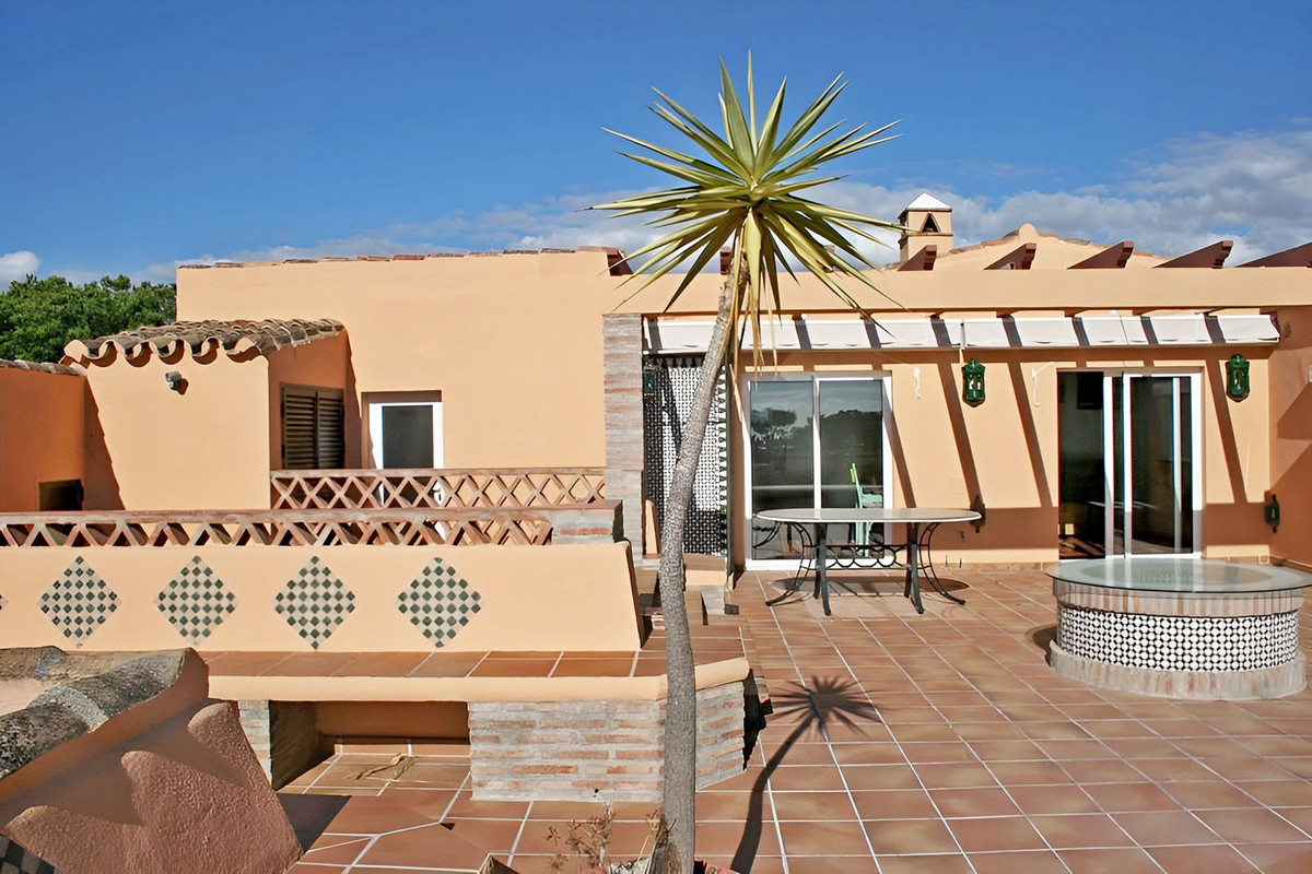 4 bedroom Apartments for sale in Nueva Milla de Oro – R5350126 4 bedroom Apartments for sale in Nueva Milla de Oro – R5350126