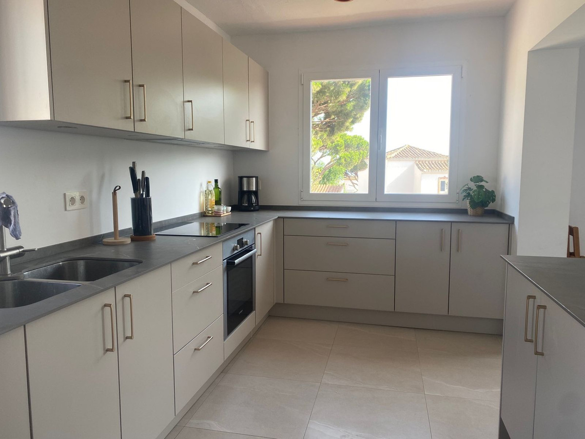Villas de 4 dormitorios en venta en Calahonda – R4968697 Villas de 4 dormitorios en venta en Calahonda – R4968697