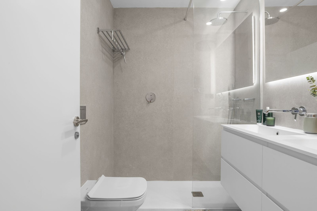 Apartamentos de 2 dormitorios en venta en Altos de los Monteros – R5380087 Apartamentos de 2 dormitorios en venta en Altos de los Monteros – R5380087