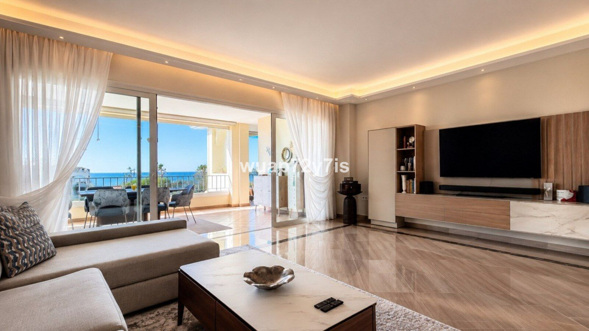 3 bedroom Penthouses for sale in Elviria – R5389705 3 bedroom Penthouses for sale in Elviria – R5389705