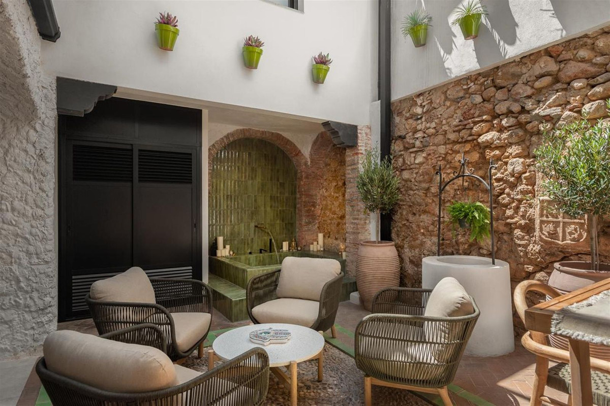 5 bedroom Townhouses for sale in Marbella – R4936786 5 bedroom Townhouses for sale in Marbella – R4936786
