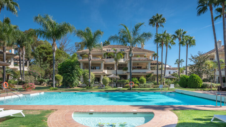 Apartamentos de 3 dormitorios en venta en Nueva Andalucía – R5132776 Apartamentos de 3 dormitorios en venta en Nueva Andalucía – R5132776 en