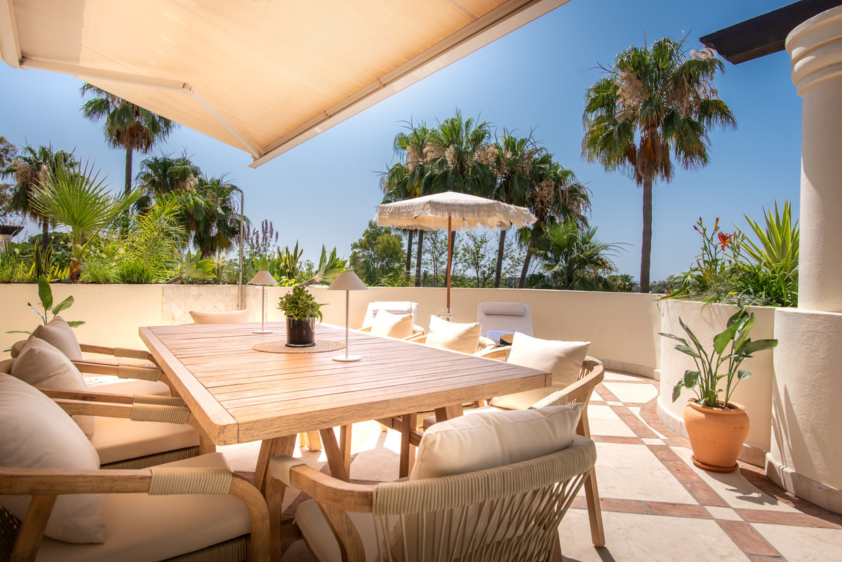Apartamentos de 3 dormitorios en venta en Nueva Andalucía – R5132776 Apartamentos de 3 dormitorios en venta en Nueva Andalucía – R5132776