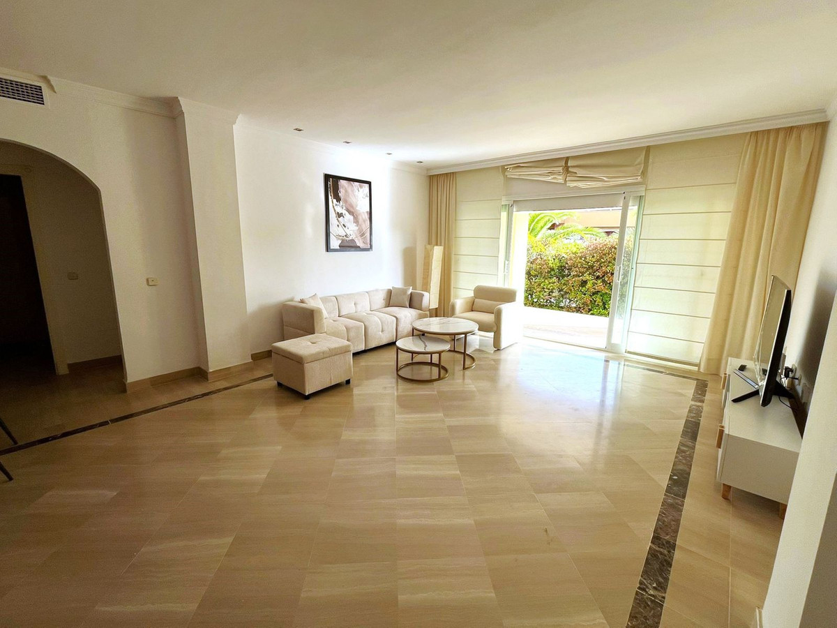 Apartamentos de 3 dormitorios en venta en Bahía de Marbella – R5444026 Apartamentos de 3 dormitorios en venta en Bahía de Marbella – R5444026