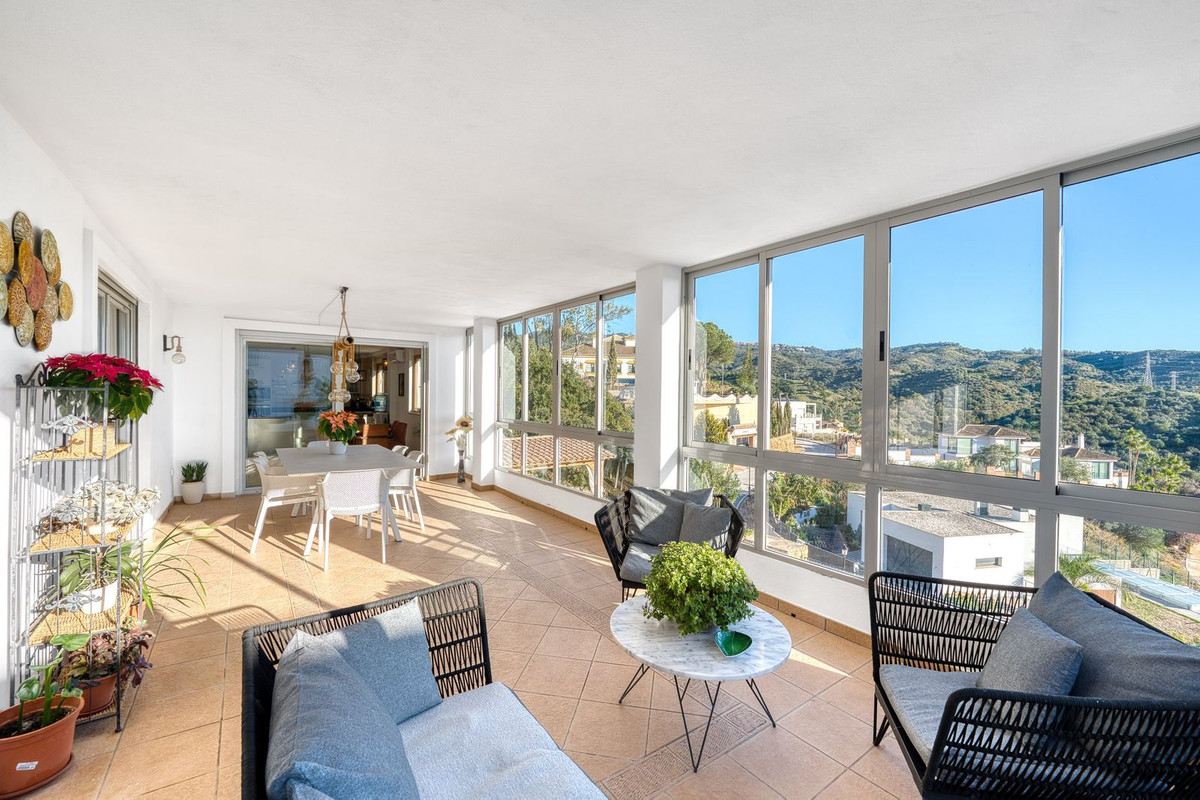 8 bedroom Villas for sale in Elviria – R5061424 8 bedroom Villas for sale in Elviria – R5061424