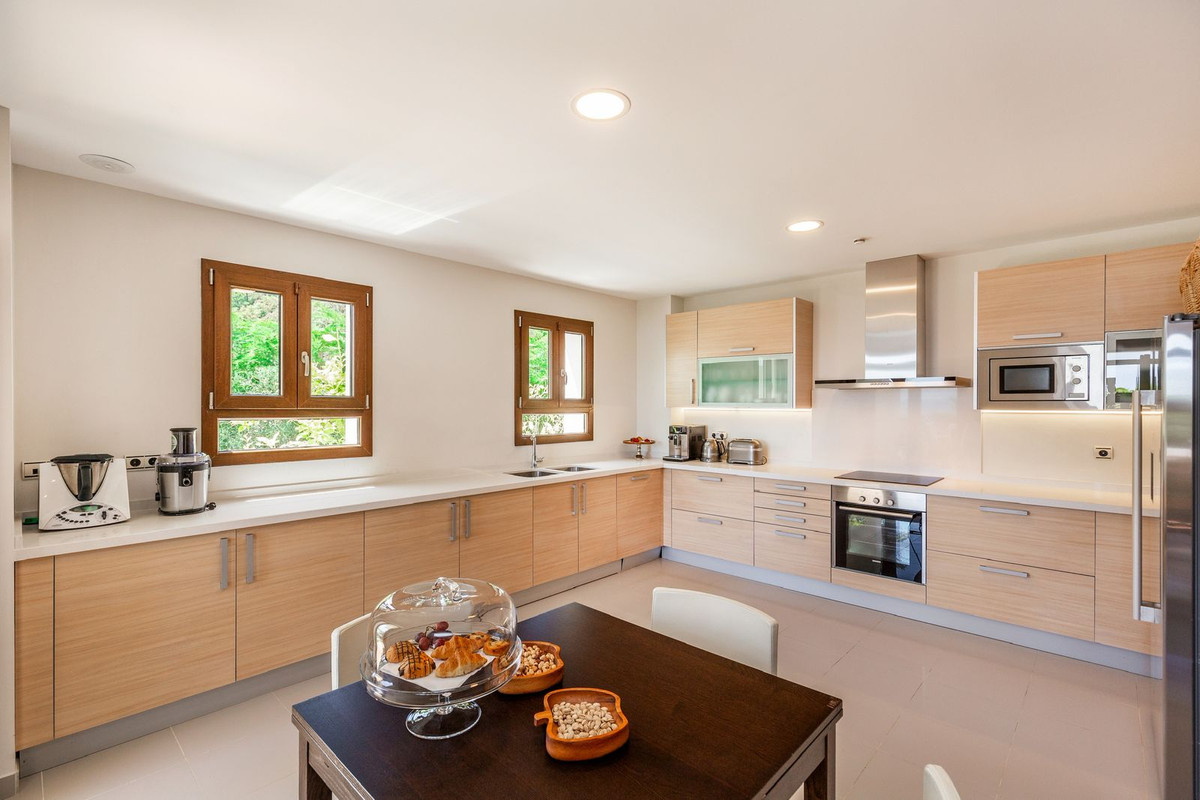 Villas de 5 dormitorios en venta en Benahavís – R5225572 Villas de 5 dormitorios en venta en Benahavís – R5225572
