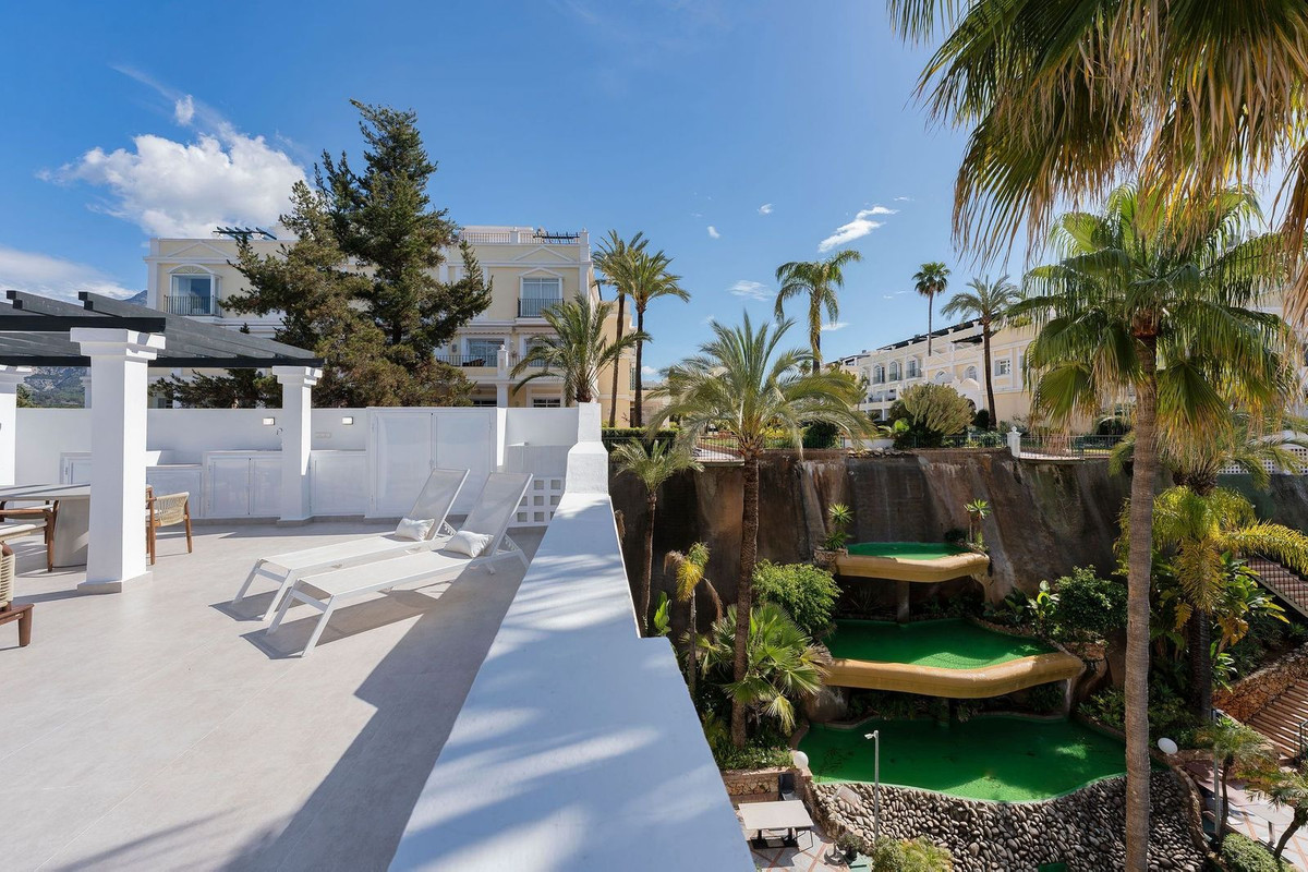 Aticos de 3 dormitorios en venta en Nueva Andalucía – R5018134 Aticos de 3 dormitorios en venta en Nueva Andalucía – R5018134