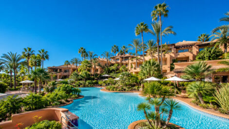 2 bedroom Apartments for sale in Sierra Blanca – R5445547