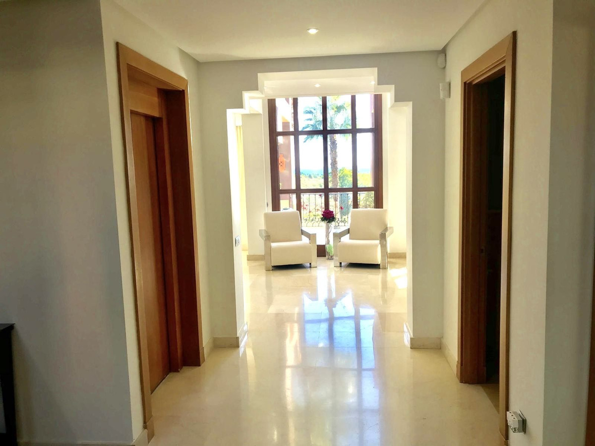 Villas de 6 dormitorios en venta en Milla de Oro – R5430625 Villas de 6 dormitorios en venta en Milla de Oro – R5430625