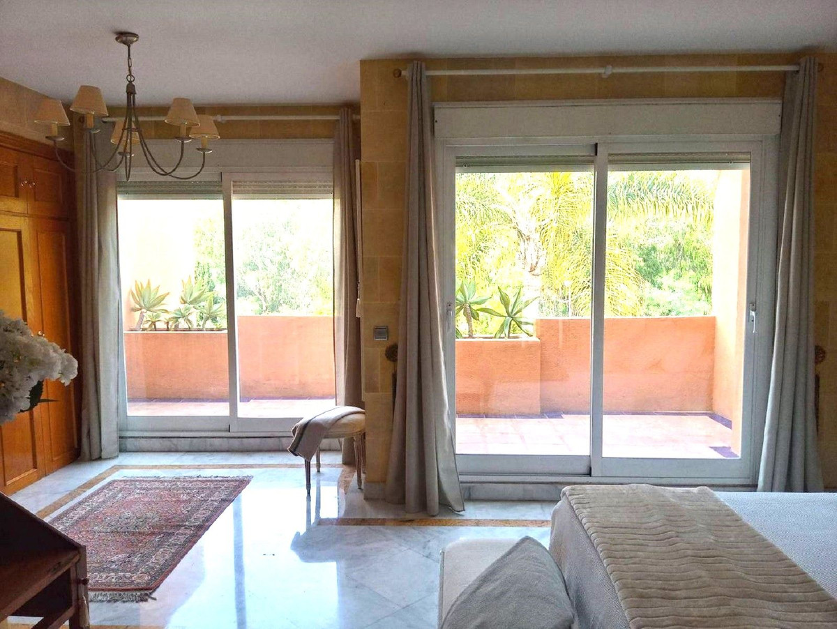 Adosados de 3 dormitorios en venta en Milla de Oro – R4777684 Adosados de 3 dormitorios en venta en Milla de Oro – R4777684