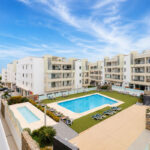 Apartamentos de 3 dormitorios en venta en San Pedro de Alcántara – R5379001 Apartamentos de 3 dormitorios en venta en San Pedro de Alcántara – R5379001