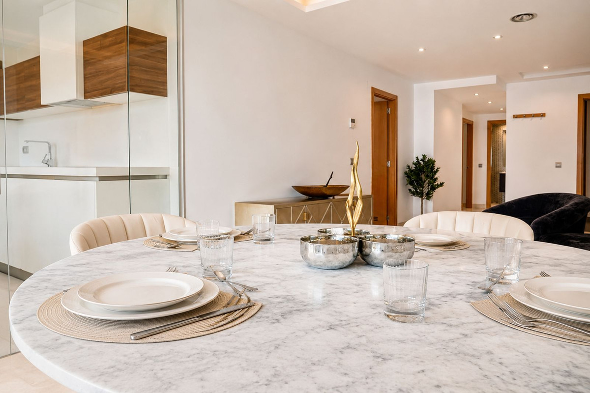 Apartamentos de 3 dormitorios en venta en San Pedro de Alcántara – R5379001 Apartamentos de 3 dormitorios en venta en San Pedro de Alcántara – R5379001