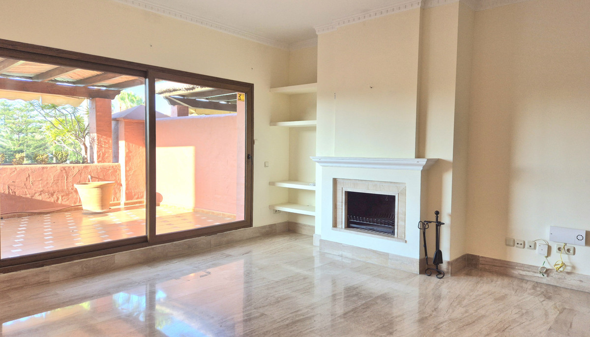 Apartamentos de 3 dormitorios en venta en Guadalmina Baja – R5441863 Apartamentos de 3 dormitorios en venta en Guadalmina Baja – R5441863
