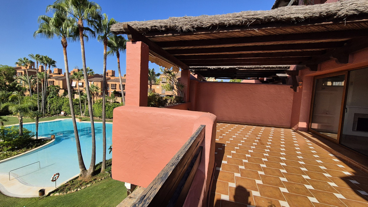 Apartamentos de 3 dormitorios en venta en Guadalmina Baja – R5441863 Apartamentos de 3 dormitorios en venta en Guadalmina Baja – R5441863