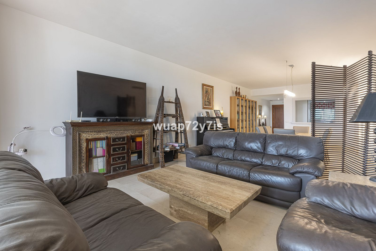Apartamentos de 3 dormitorios en venta en Nueva Andalucía – R5064091 Apartamentos de 3 dormitorios en venta en Nueva Andalucía – R5064091