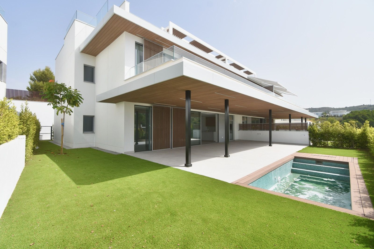 3 bedroom Apartments for sale in Marbella – R5445001 3 bedroom Apartments for sale in Marbella – R5445001