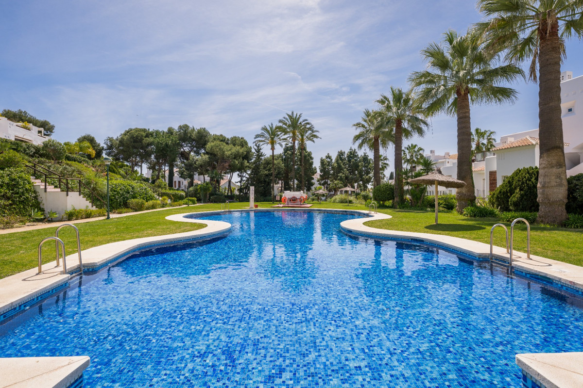3 bedroom Apartments for sale in Los Monteros – R5445508 3 bedroom Apartments for sale in Los Monteros – R5445508