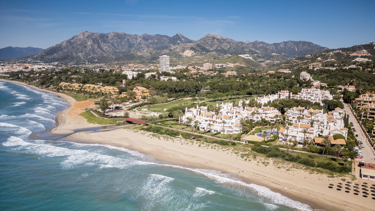 3 bedroom Apartments for sale in Los Monteros – R5445508 3 bedroom Apartments for sale in Los Monteros – R5445508