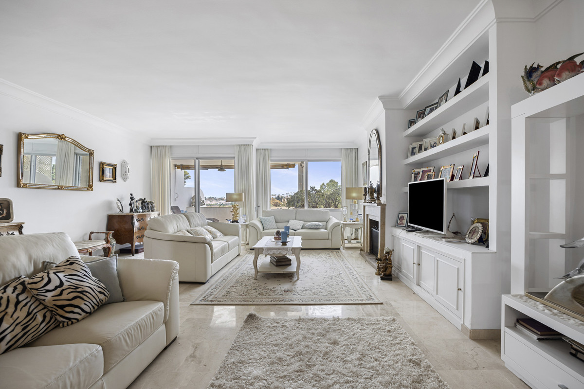 Apartamentos de 2 dormitorios en venta en Guadalmina Alta – R5448475 Apartamentos de 2 dormitorios en venta en Guadalmina Alta – R5448475