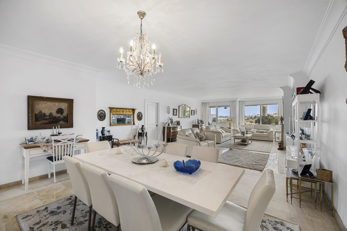 Apartamentos de 2 dormitorios en venta en Guadalmina Alta – R5448475 Apartamentos de 2 dormitorios en venta en Guadalmina Alta – R5448475