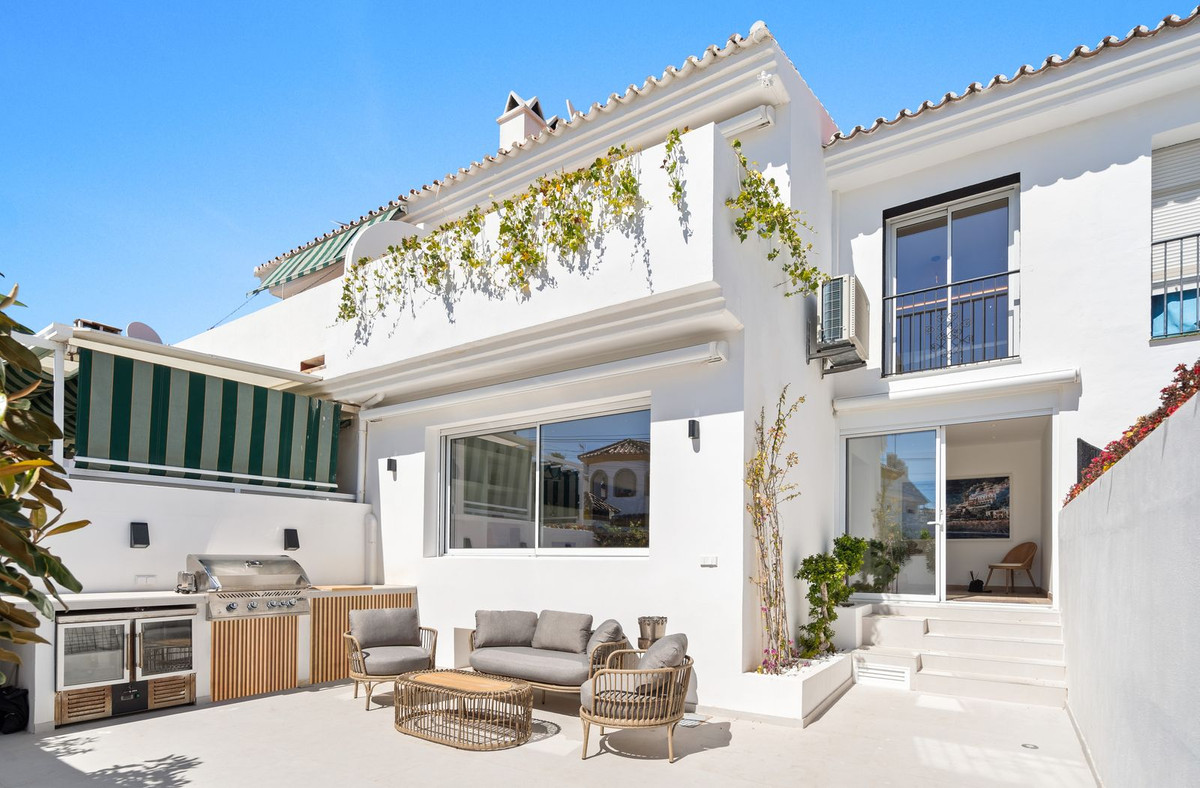 4 bedroom Townhouses for sale in San Pedro de Alcántara – R5051224 4 bedroom Townhouses for sale in San Pedro de Alcántara – R5051224