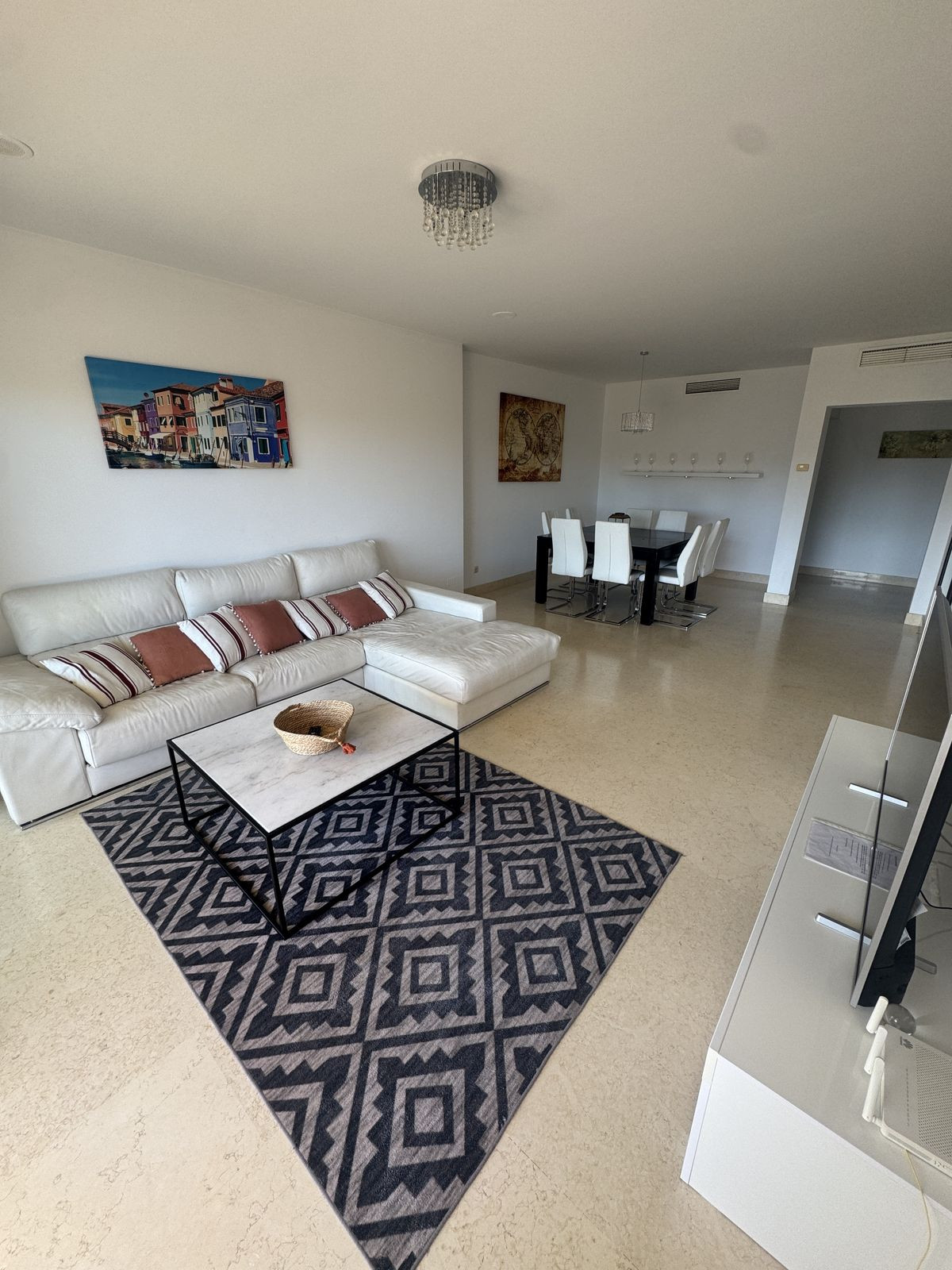 Apartamentos de 3 dormitorios en venta en Benahavís – R5383552 Apartamentos de 3 dormitorios en venta en Benahavís – R5383552