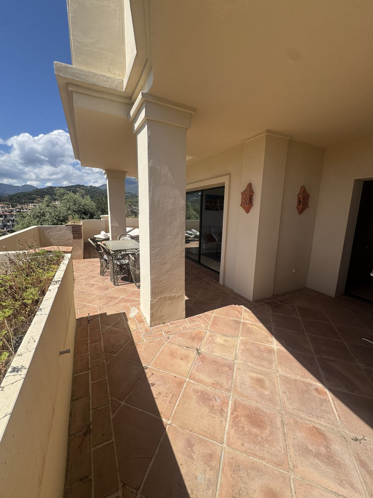 Apartamentos de 3 dormitorios en venta en Benahavís – R5383552 Apartamentos de 3 dormitorios en venta en Benahavís – R5383552