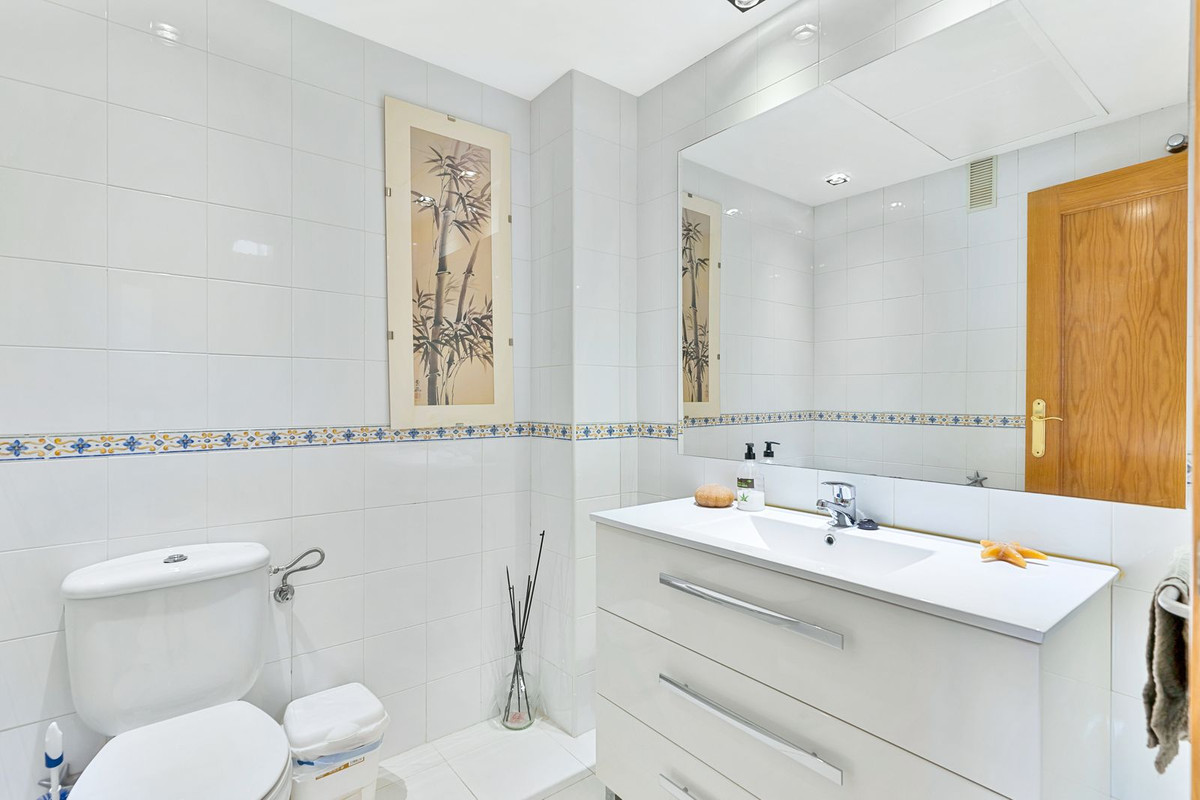 Apartamentos de 3 dormitorios en venta en Selwo – R5443495 Apartamentos de 3 dormitorios en venta en Selwo – R5443495