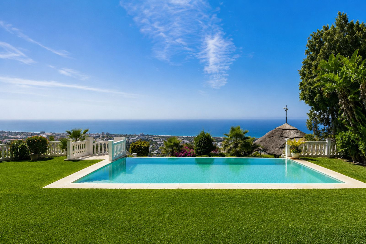 5 bedroom Villas for sale in Altos de los Monteros – R3128869 5 bedroom Villas for sale in Altos de los Monteros – R3128869
