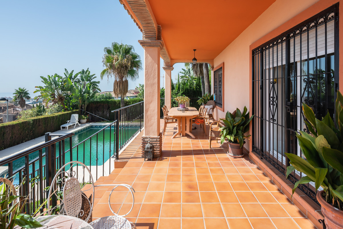 4 bedroom Villas for sale in Marbella – R3550327 4 bedroom Villas for sale in Marbella – R3550327