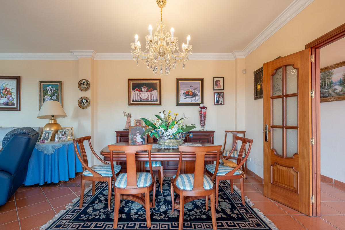 4 bedroom Villas for sale in Marbella – R3550327 4 bedroom Villas for sale in Marbella – R3550327