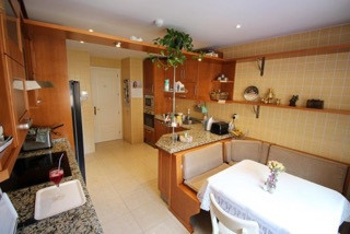 Apartamentos de 4 dormitorios en venta en Marbella – R2786435 Apartamentos de 4 dormitorios en venta en Marbella – R2786435