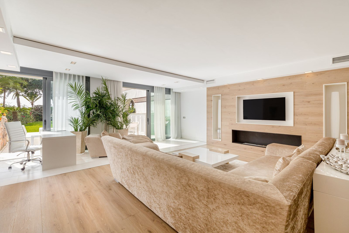 Apartamentos de 3 dormitorios en venta en Puerto Banús – R2344079 Apartamentos de 3 dormitorios en venta en Puerto Banús – R2344079