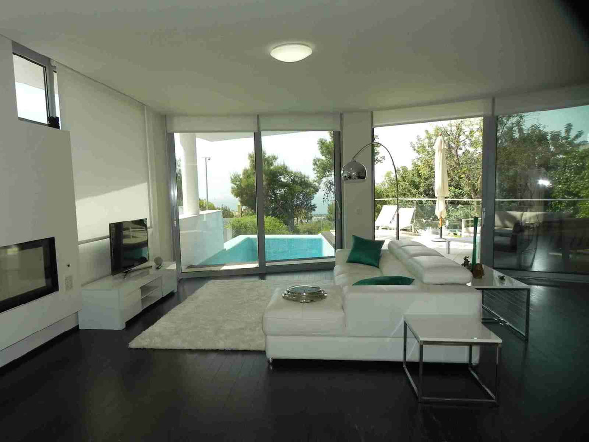 Pareados de 4 dormitorios en venta en Sierra Blanca – R2662976 Pareados de 4 dormitorios en venta en Sierra Blanca – R2662976
