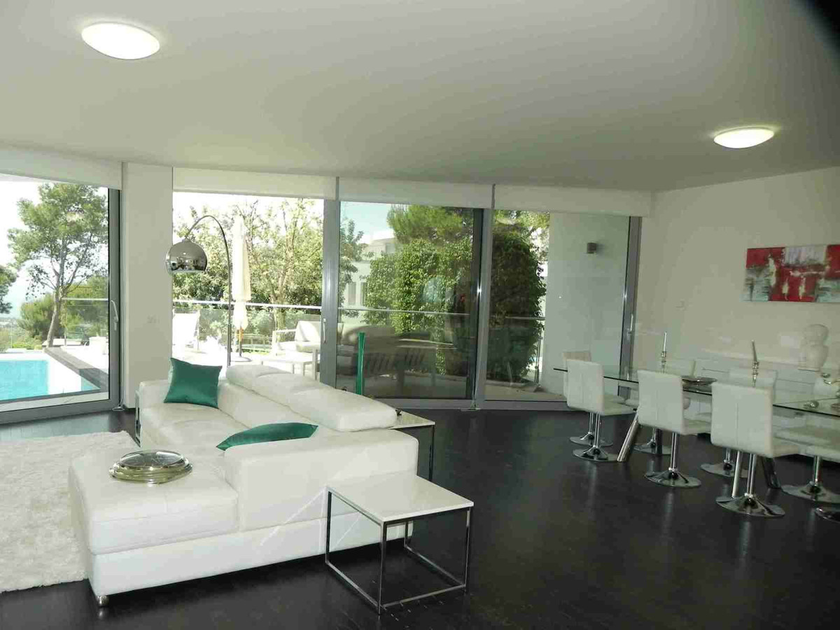Pareados de 4 dormitorios en venta en Sierra Blanca – R2662976 Pareados de 4 dormitorios en venta en Sierra Blanca – R2662976
