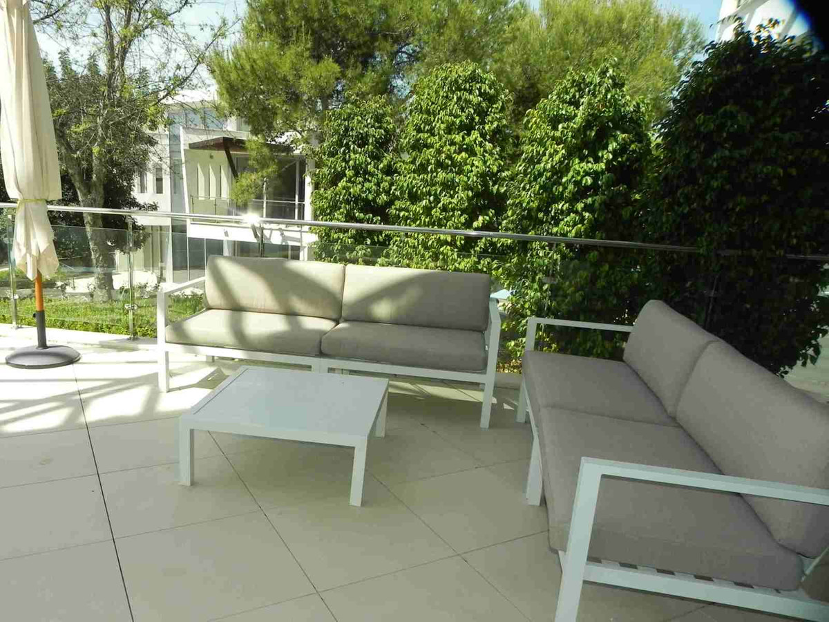 Pareados de 4 dormitorios en venta en Sierra Blanca – R2662976 Pareados de 4 dormitorios en venta en Sierra Blanca – R2662976