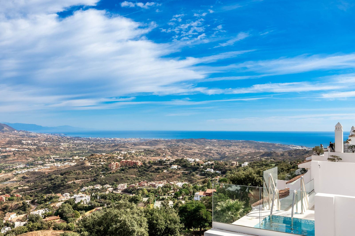 Pareados de 3 dormitorios en venta en Marbella – R5049871 Pareados de 3 dormitorios en venta en Marbella – R5049871
