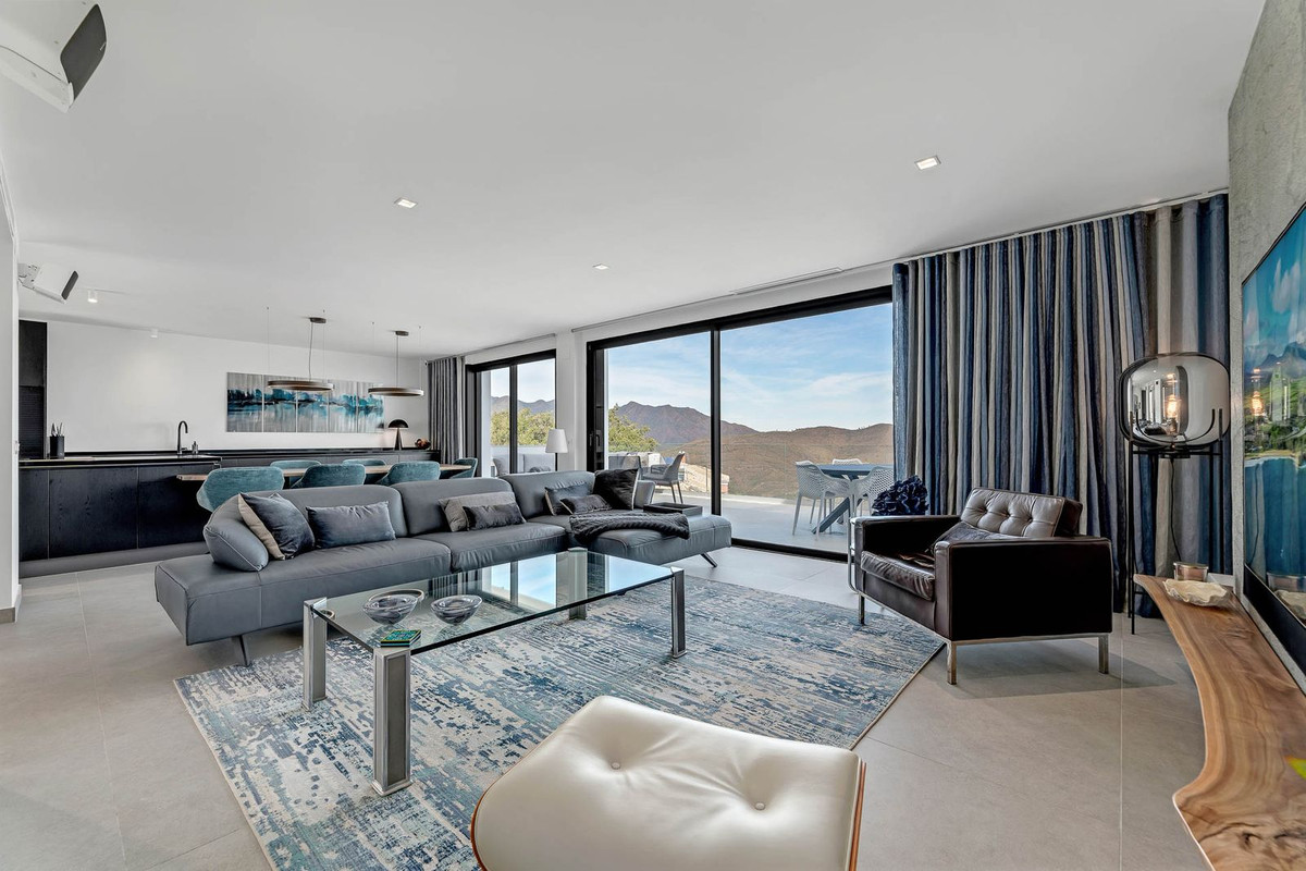 Pareados de 3 dormitorios en venta en Marbella – R5049871 Pareados de 3 dormitorios en venta en Marbella – R5049871