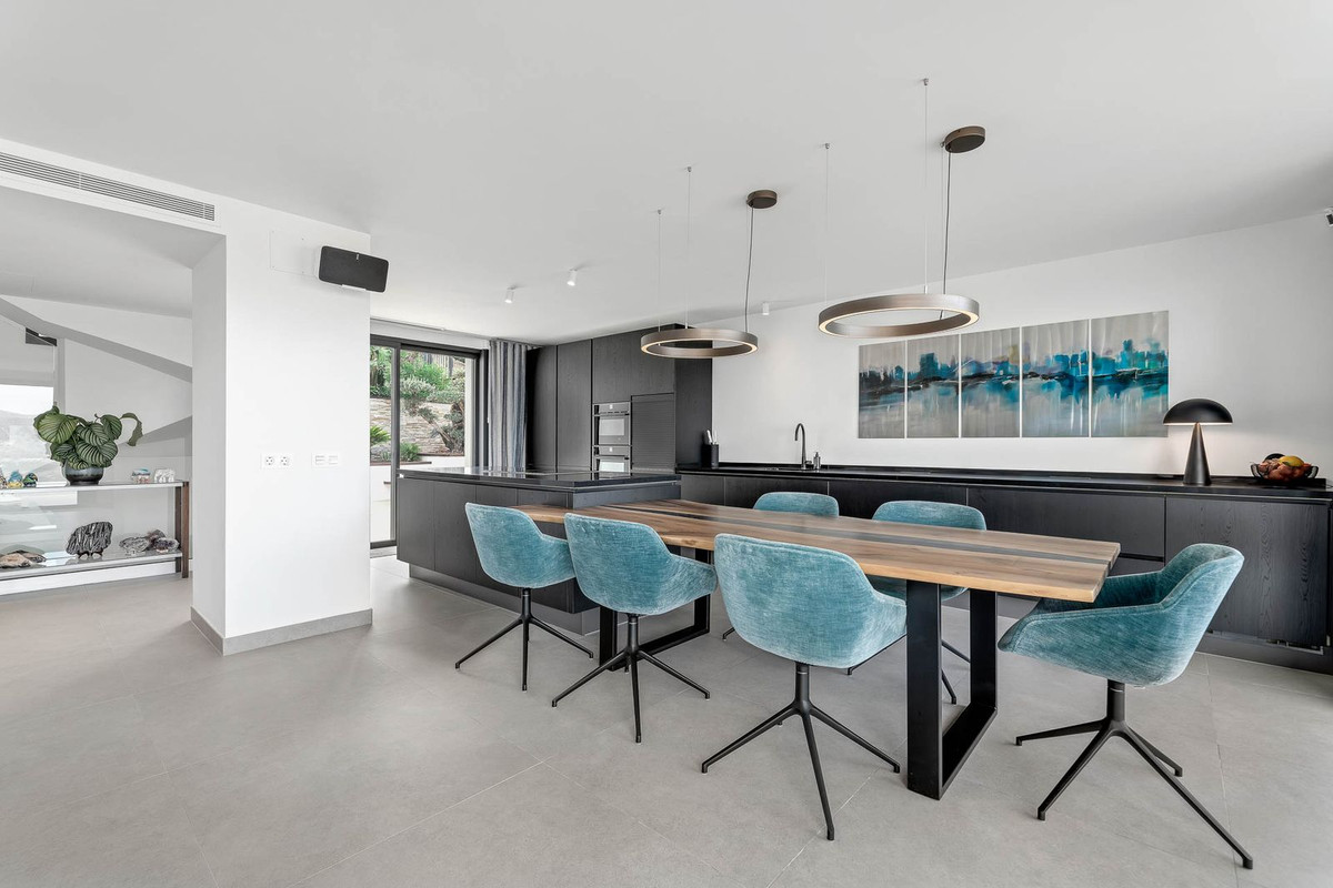 Pareados de 3 dormitorios en venta en Marbella – R5049871 Pareados de 3 dormitorios en venta en Marbella – R5049871