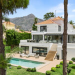 Villas de 4 dormitorios en venta en Nueva Andalucía – R5443543 Villas de 4 dormitorios en venta en Nueva Andalucía – R5443543