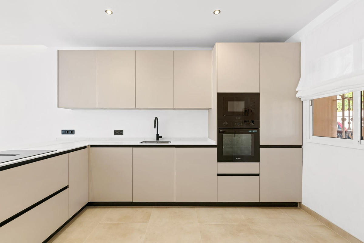 Apartamentos de 3 dormitorios en venta en Nueva Andalucía – R5149789 Apartamentos de 3 dormitorios en venta en Nueva Andalucía – R5149789