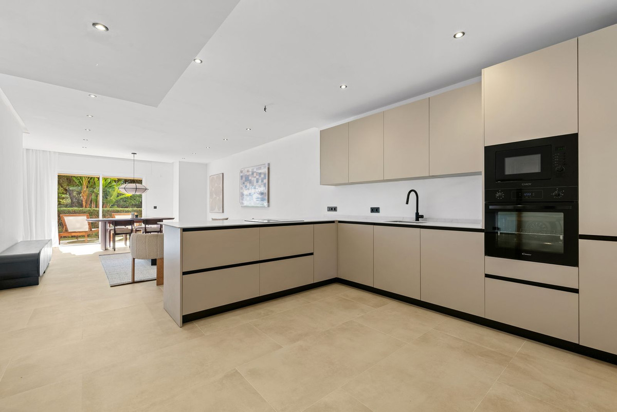 Apartamentos de 3 dormitorios en venta en Nueva Andalucía – R5149789 Apartamentos de 3 dormitorios en venta en Nueva Andalucía – R5149789
