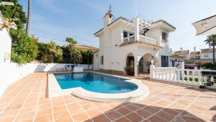 Villas de 3 dormitorios en venta en Calahonda – R5429458 Villas de 3 dormitorios en venta en Calahonda – R5429458 en