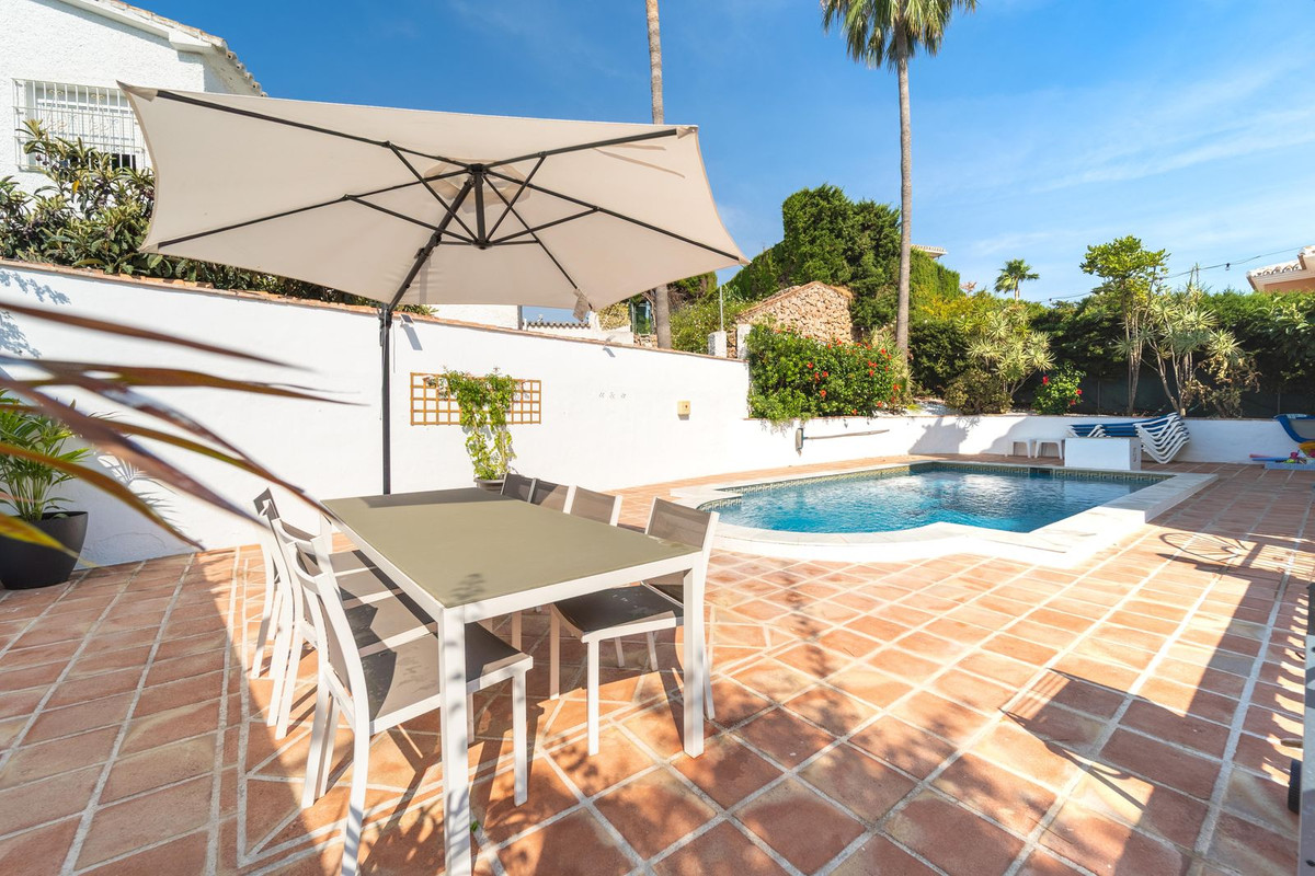 3 bedroom Villas for sale in Calahonda – R5429458 3 bedroom Villas for sale in Calahonda – R5429458