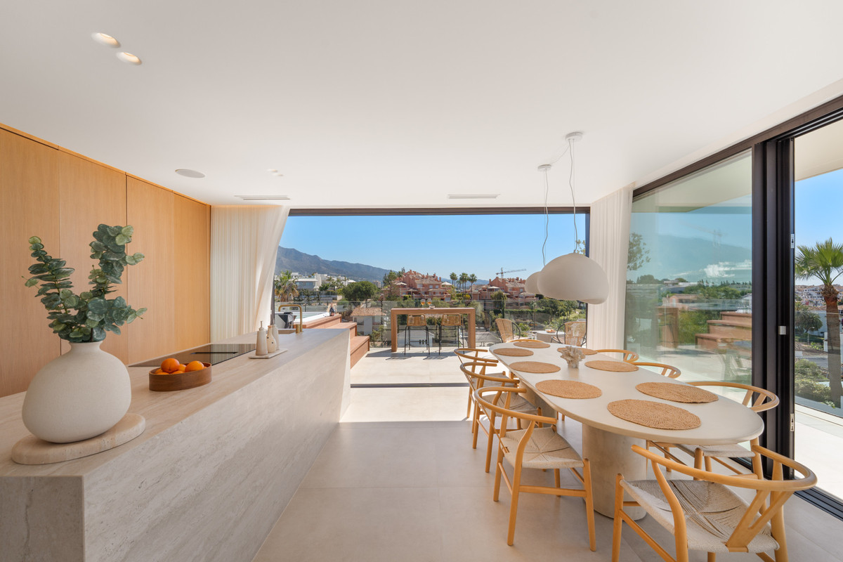 5 bedroom Villas for sale in Nueva Andalucía – R5395627 5 bedroom Villas for sale in Nueva Andalucía – R5395627