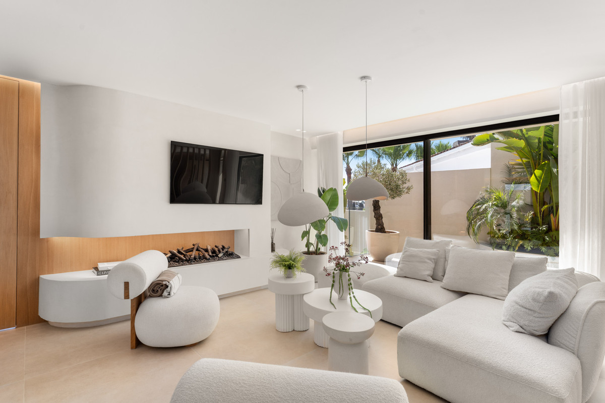 5 bedroom Villas for sale in Nueva Andalucía – R5395627 5 bedroom Villas for sale in Nueva Andalucía – R5395627