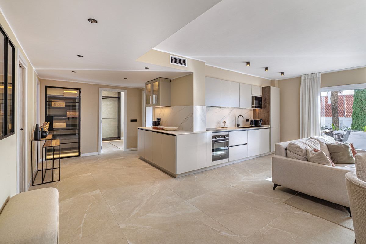 Apartamentos de 4 dormitorios en venta en Nueva Andalucía – R5166733 Apartamentos de 4 dormitorios en venta en Nueva Andalucía – R5166733