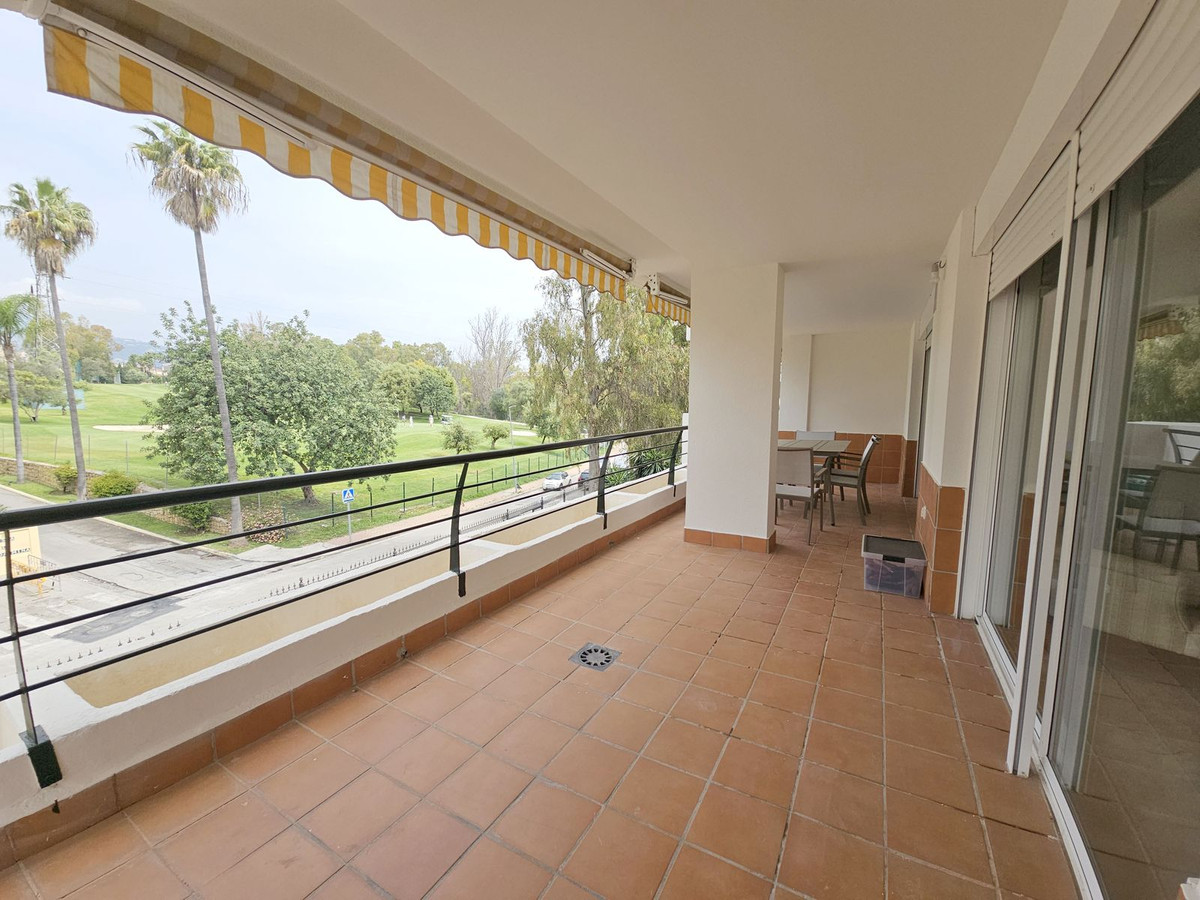 Apartamentos de 3 dormitorios en venta en Guadalmina Alta – R5365153 Apartamentos de 3 dormitorios en venta en Guadalmina Alta – R5365153