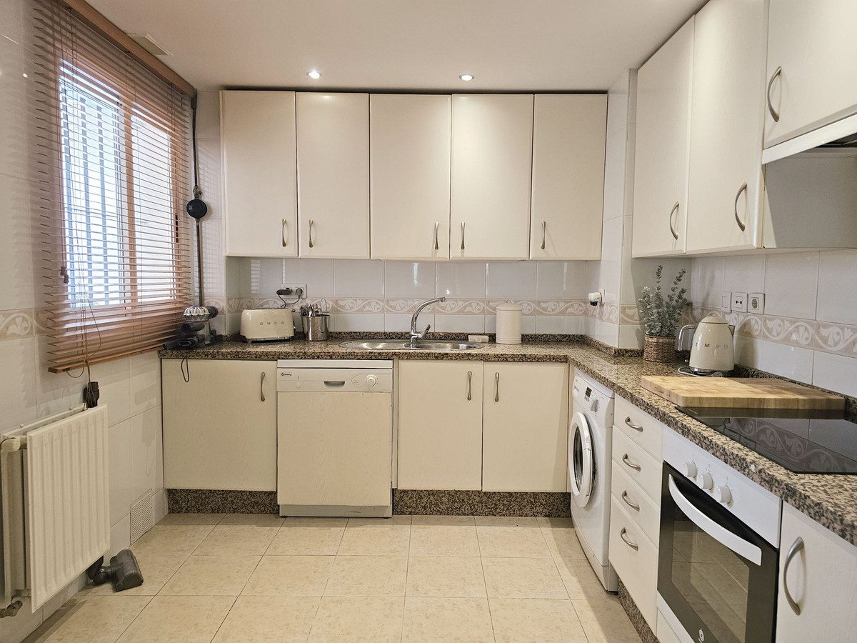 Apartamentos de 3 dormitorios en venta en Guadalmina Alta – R5365153 Apartamentos de 3 dormitorios en venta en Guadalmina Alta – R5365153